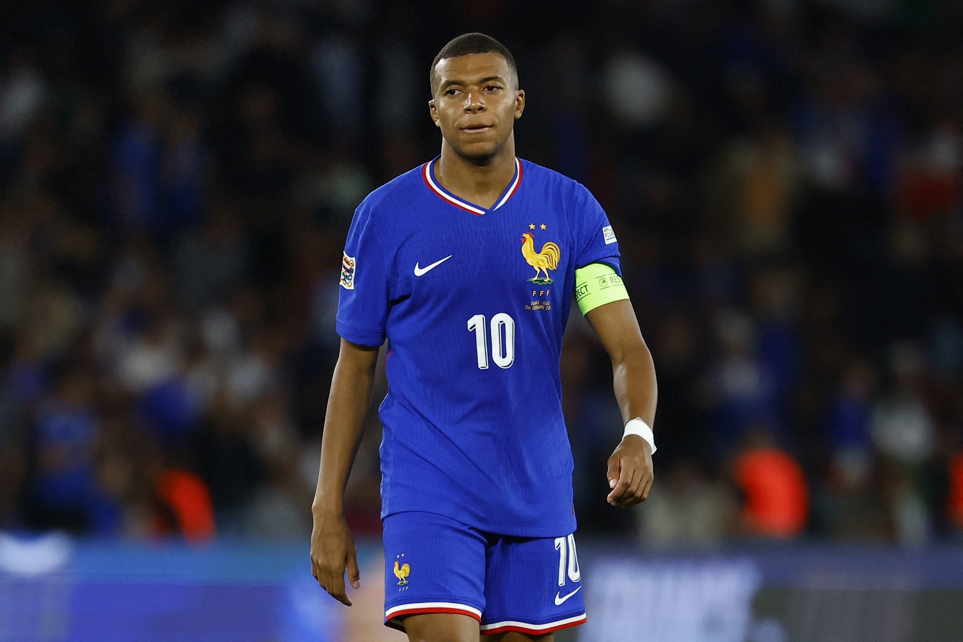 法国杯赛程吃紧，法兰克福国际比赛日造点机会，悬念犹存，临场指挥获称赞的简单介绍