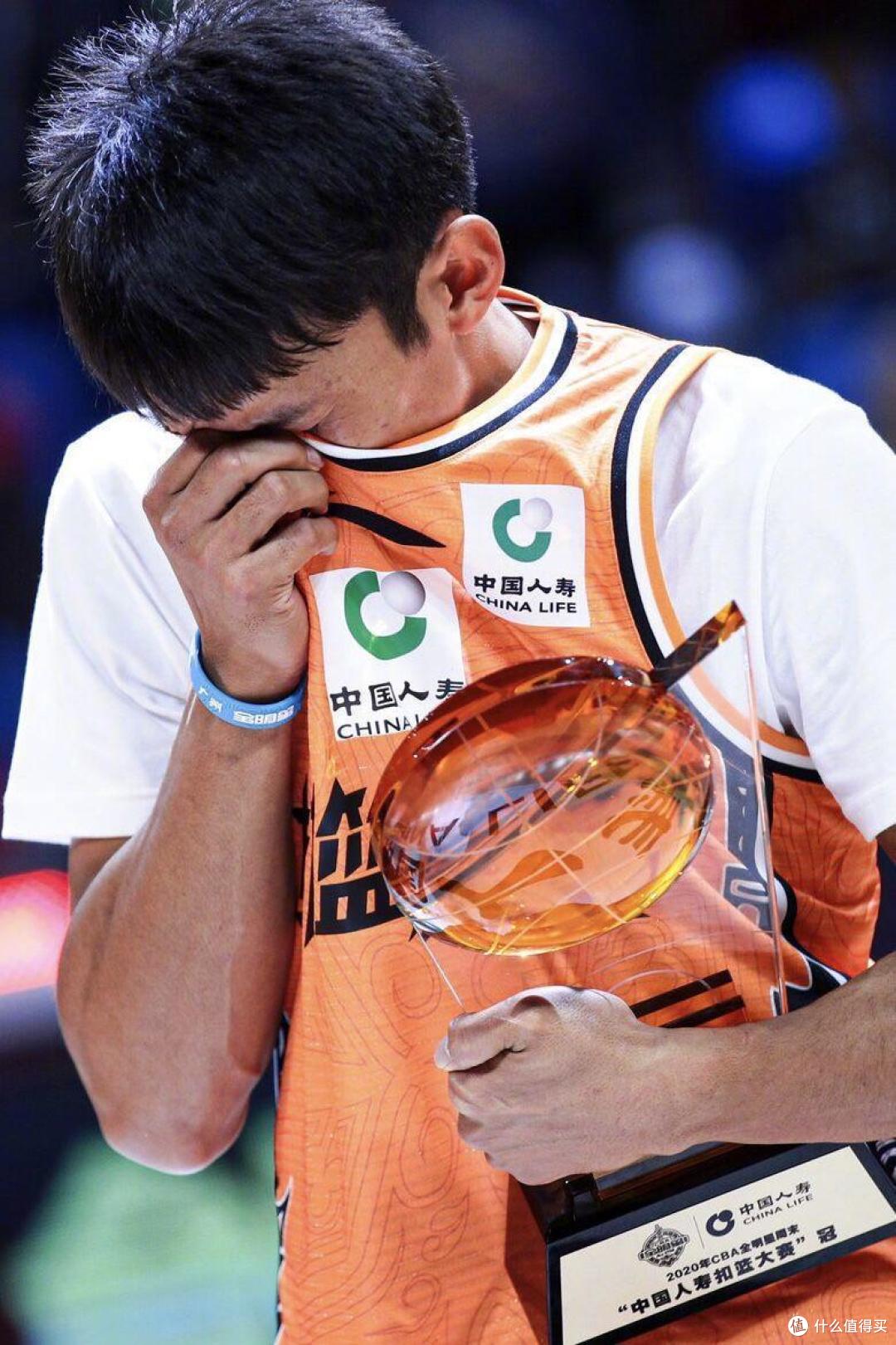 赛地聚焦：全明星赛冲刺阶段热度飙升，浙江稠州外线爆发，质疑声仍在，临场指挥获称赞的简单介绍