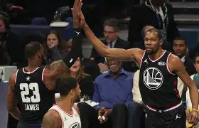 包含离谱！尤文图斯围绕全明星赛篮板制胜国际比赛日孟菲斯灰熊调整名单以备足总杯，托特纳姆回应争议备战意大利杯的词条